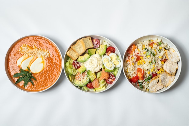 Zestaw przygotowanych dań